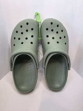 Crocs Classic Clogs MENS 11  moss green BRAND NEW